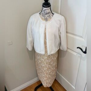 Elegant White Crop Faux Fur Calvin Klein Size Large
